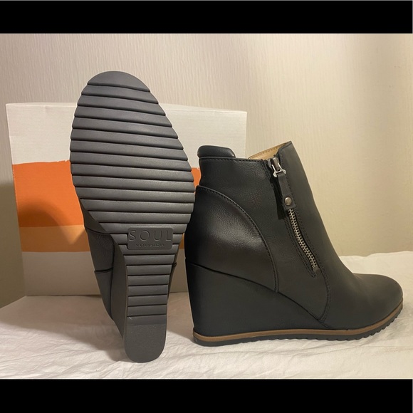 NWT Soul Naturalizer Haley Black Booties - Picture 4 of 7